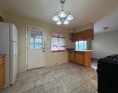 450 E Mulberry Court - Photo Thumbnail 4