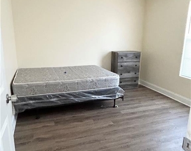 127 Ronald Pride Boulevard - Photo Thumbnail 8