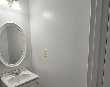 3083 Claiborne Drive - Photo Thumbnail 4