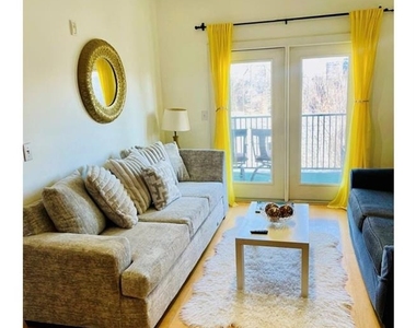 799 Hammond Drive - Photo Thumbnail 2
