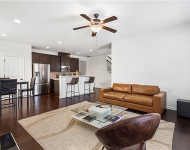 869 Venture Way Sw - Photo Thumbnail 11