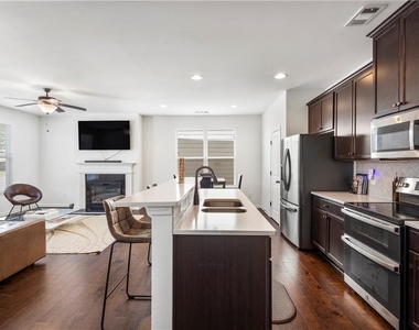 869 Venture Way Sw - Photo Thumbnail 8