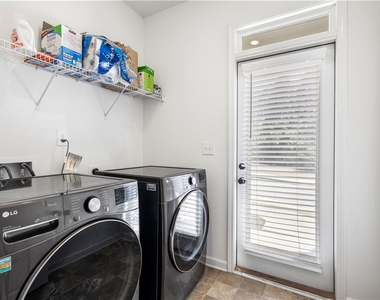 869 Venture Way Sw - Photo Thumbnail 13