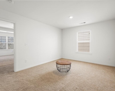 869 Venture Way Sw - Photo Thumbnail 23