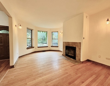 6128 S Kenwood Avenue - Photo Thumbnail 2
