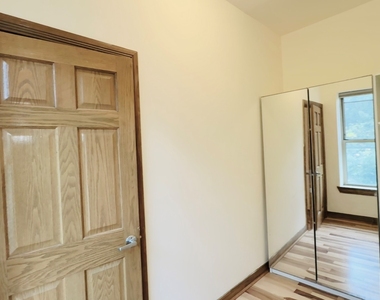 6128 S Kenwood Avenue - Photo Thumbnail 16