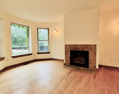 6128 S Kenwood Avenue - Photo Thumbnail 1