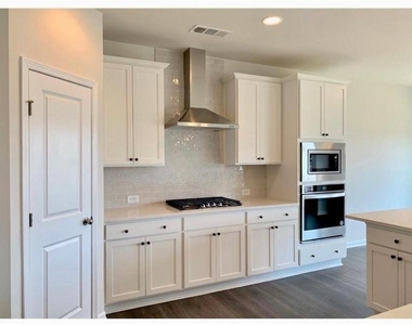 4710 Falls River Drive - Photo Thumbnail 2