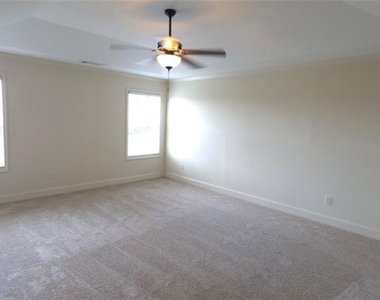 2125 Savannah Drive - Photo Thumbnail 13