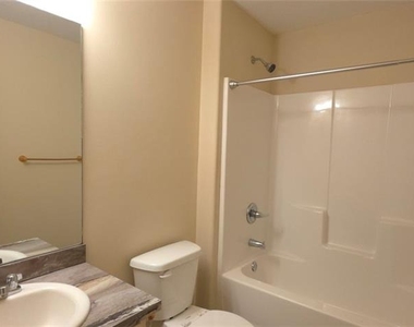 2125 Savannah Drive - Photo Thumbnail 11