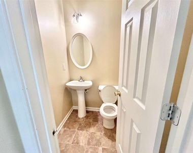 5400 Festival Avenue - Photo Thumbnail 11