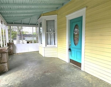1047 Ridge Avenue - Photo Thumbnail 18