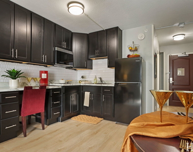 6175 W Grand Avenue - Photo Thumbnail 4