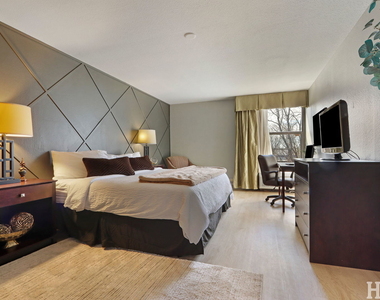 6175 W Grand Avenue - Photo Thumbnail 1