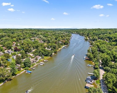 1037 N Harrison Street - Photo Thumbnail 38