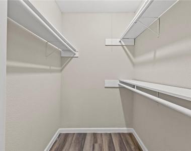 5026 Fitzwater Drive - Photo Thumbnail 12