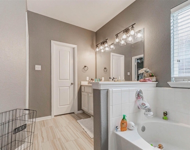 3210 Montclair Orchard Trace - Photo Thumbnail 29