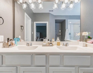 3210 Montclair Orchard Trace - Photo Thumbnail 32