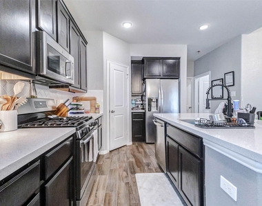 3210 Montclair Orchard Trace - Photo Thumbnail 13