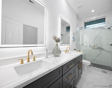 5125 Doolittle Boulevard - Photo Thumbnail 4