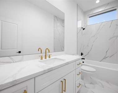 5125 Doolittle Boulevard - Photo Thumbnail 16