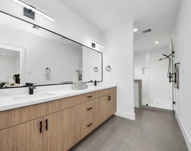 9028 Scott Street - Photo Thumbnail 1