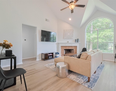14 Sprite Woods Place - Photo Thumbnail 8