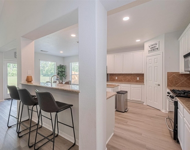 14 Sprite Woods Place - Photo Thumbnail 12