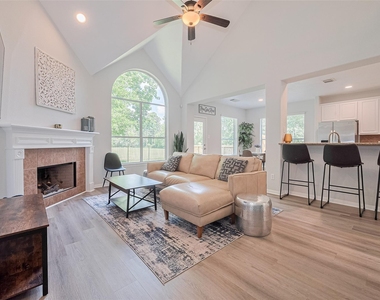 14 Sprite Woods Place - Photo Thumbnail 10