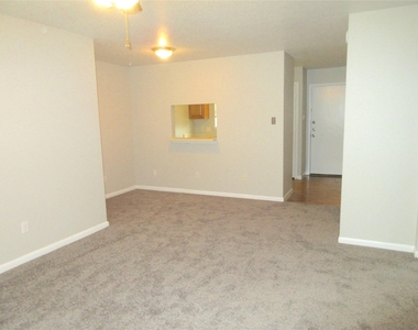 1230 Shadowdale Drive - Photo Thumbnail 2