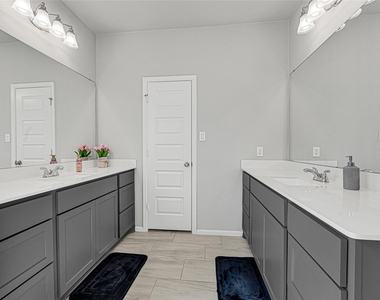 10830 Cassiopeia Creek Circle - Photo Thumbnail 22