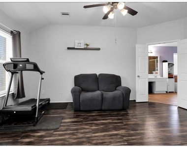 5015 Bridgecrossing Court - Photo Thumbnail 7