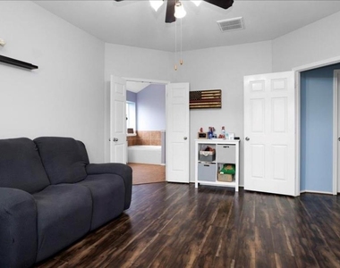 5015 Bridgecrossing Court - Photo Thumbnail 10