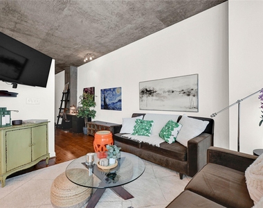 5925 Almeda Road - Photo Thumbnail 31