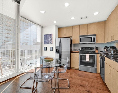 5925 Almeda Road - Photo Thumbnail 2