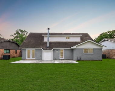 14527 Duncannon Drive - Photo Thumbnail 16