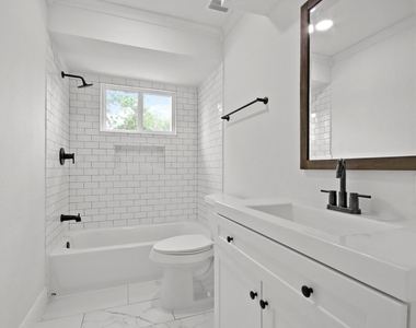 14527 Duncannon Drive - Photo Thumbnail 15
