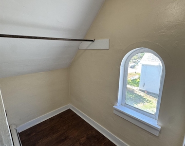 154 Washington - Photo Thumbnail 5