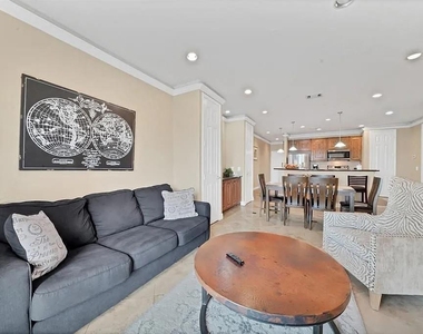 7039 Kingston Cove Lane - Photo Thumbnail 9
