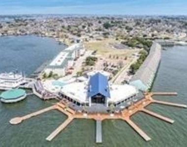 7039 Kingston Cove Lane - Photo Thumbnail 17