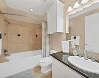 7039 Kingston Cove Lane - Photo Thumbnail 15