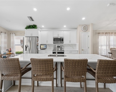 10020 Horse Creek Road - Photo Thumbnail 15