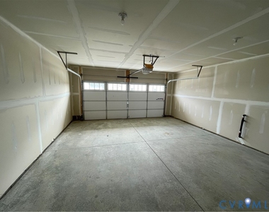 6900 Sunrise Oasis Lane - Photo Thumbnail 27