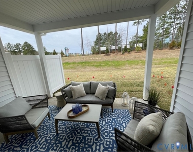 6900 Sunrise Oasis Lane - Photo Thumbnail 8