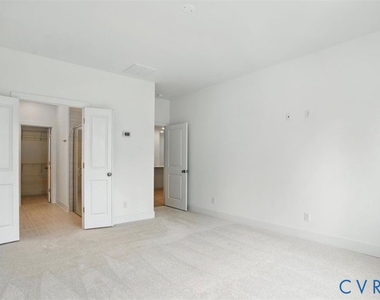6900 Sunrise Oasis Lane - Photo Thumbnail 23
