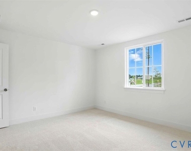 6900 Sunrise Oasis Lane - Photo Thumbnail 24