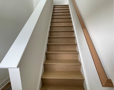 6900 Sunrise Oasis Lane - Photo Thumbnail 10