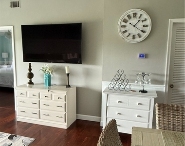 760 Augusta Boulevard - Photo Thumbnail 23