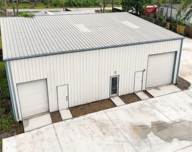 22316 E Martin Drive - Photo Thumbnail 4