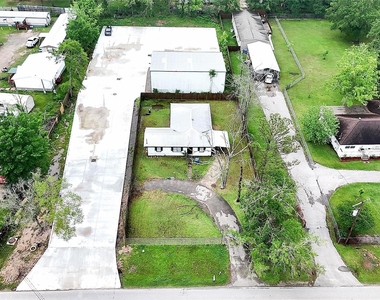 22316 E Martin Drive - Photo Thumbnail 7
